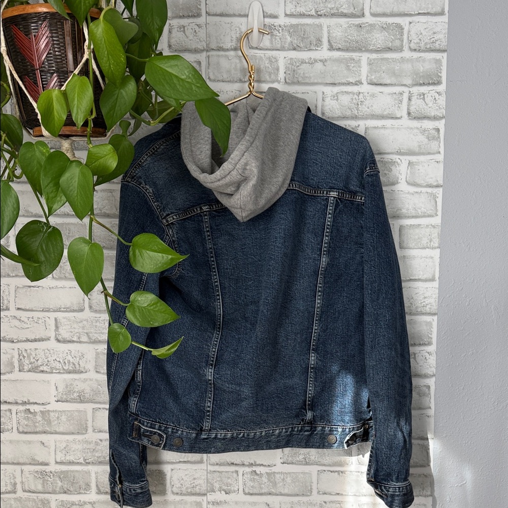 AEO // new without tags hooded denim button up jean jacket - Picture 9 of 9